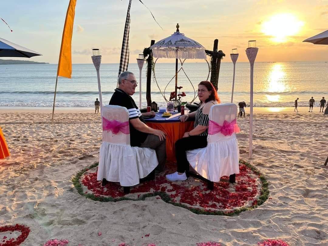 Sunset dinner/ honey moon package