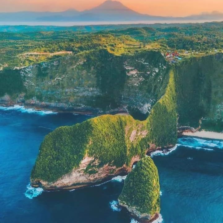 East & West Nusa Penida Tour
